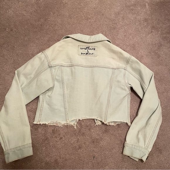 Billabong Cropped Light Wash Denim Jacket Womens Small Cropped Jean Jacket - Picture 5 of 13